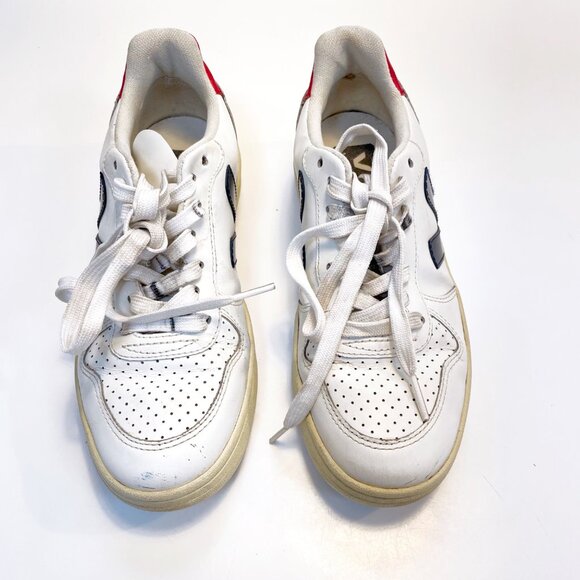 Veja V-10 Sneaker, Size 6 - Picture 4 of 9